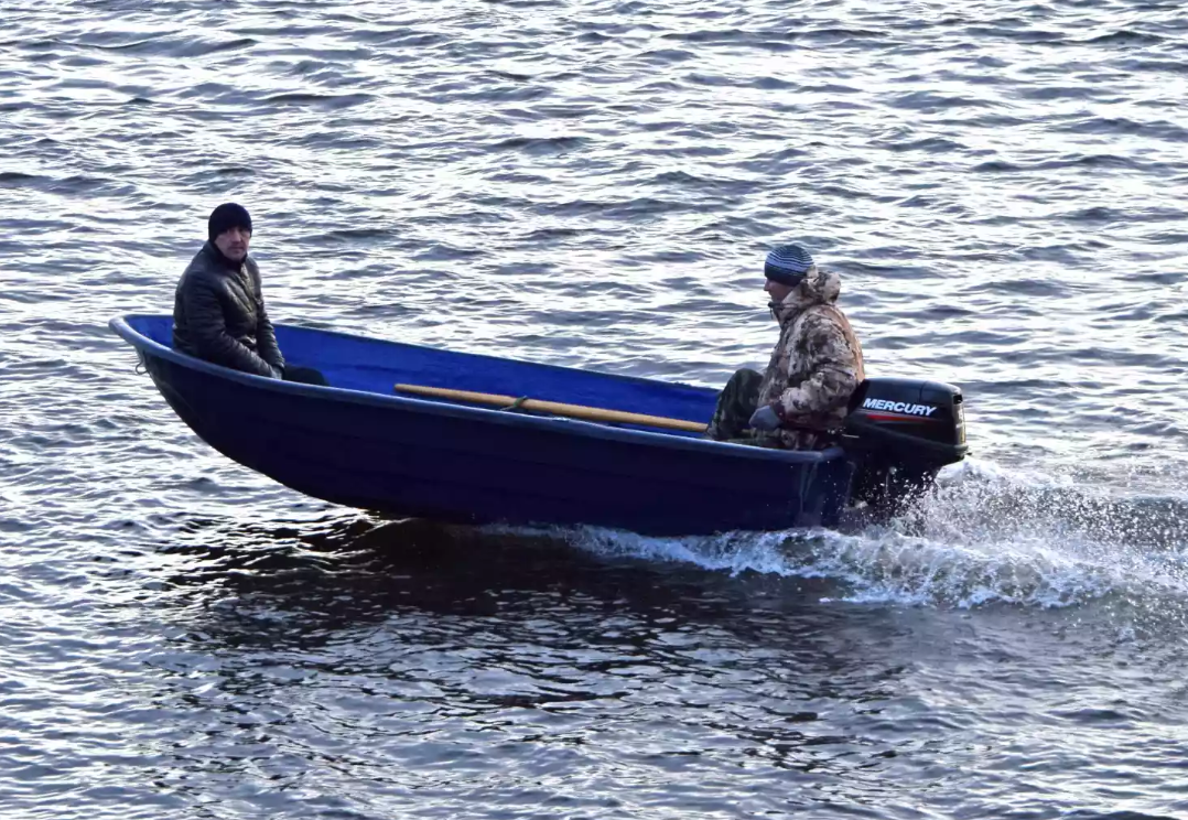 Стеклопластиковая лодка Neman-340 (тримаран) в Томске