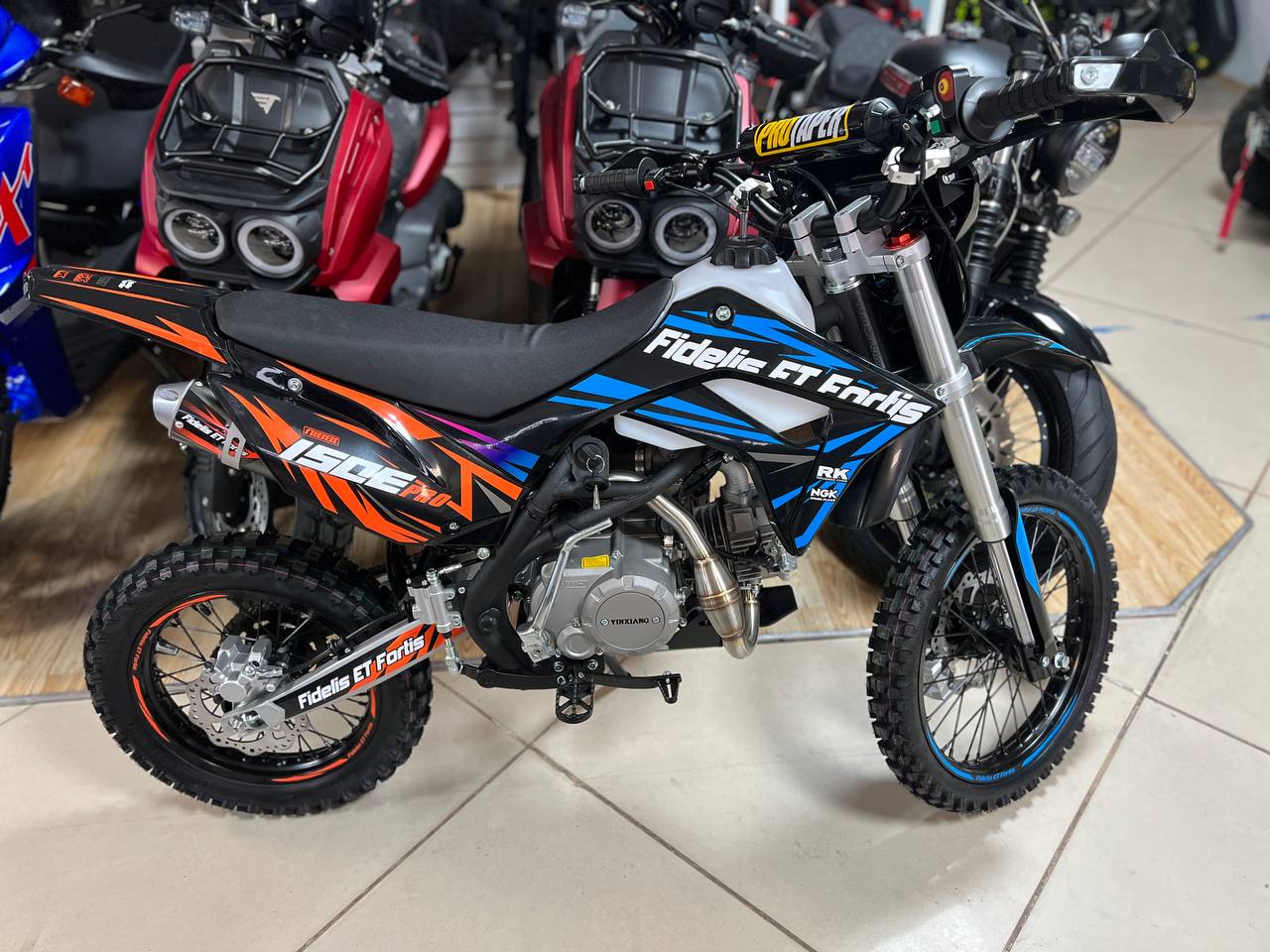 Мотоцикл (питбайк) PROMAX FIDET (ФАЙДЕТ) 190E PRO 17/14 в Томске