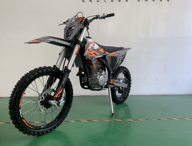 Мотоцикл JHLMOTO JHL LX4 CB300RL (175FMN) в Томске