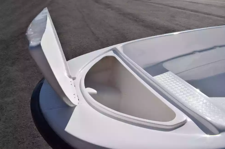 Стеклопластиковая лодка Пингвин (тримаран) в Томске