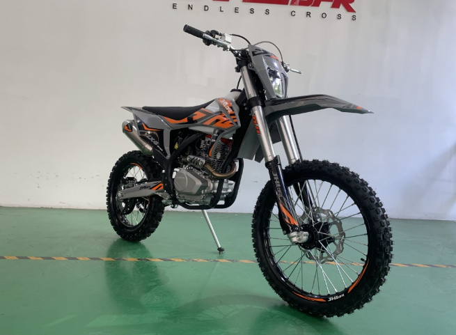 Мотоцикл JHLMOTO JHL LX4 CB300RL (175FMN) в Томске