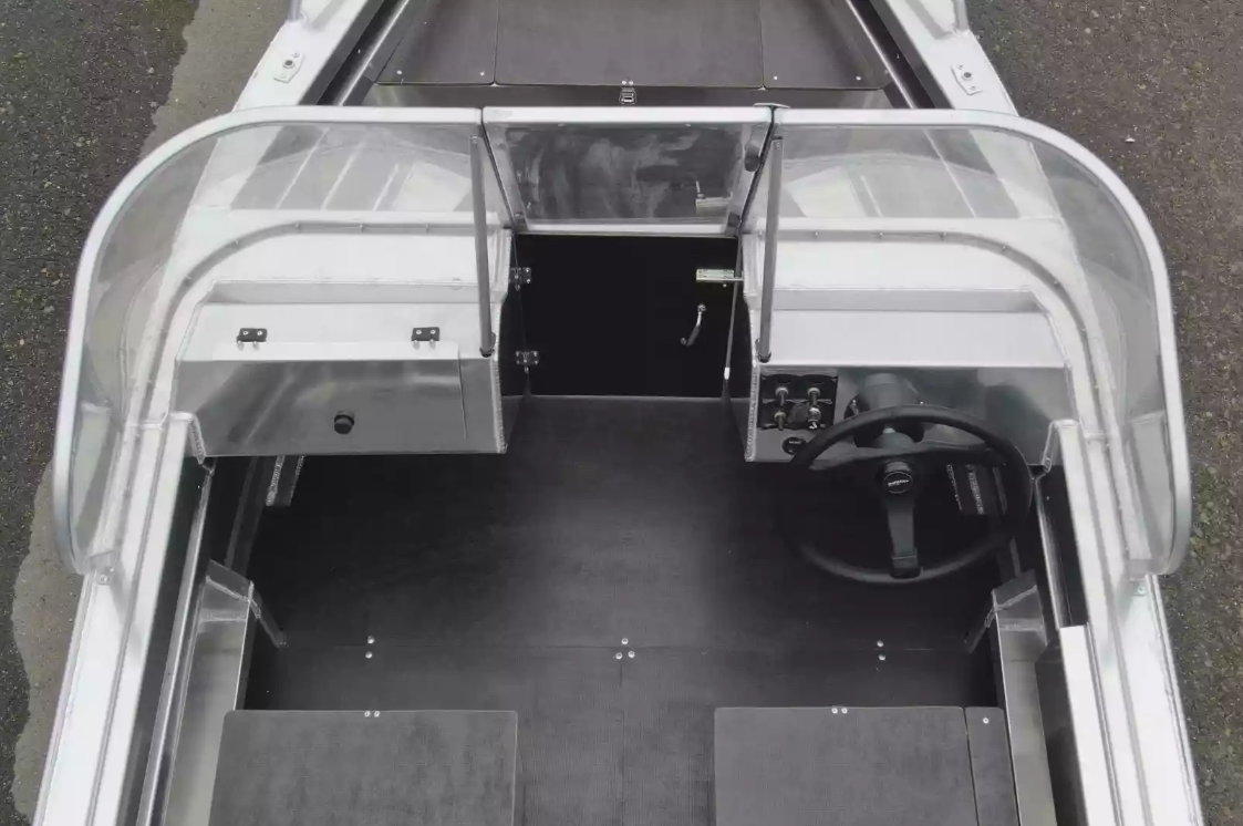 Алюминиевая лодка  Neman-400 DC в Томске