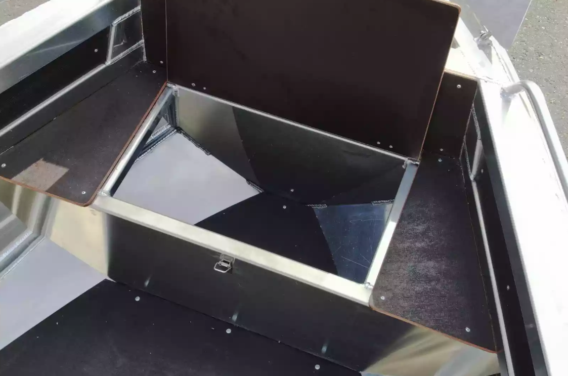 Алюминиевая лодка  Неман-480 Р в Томске