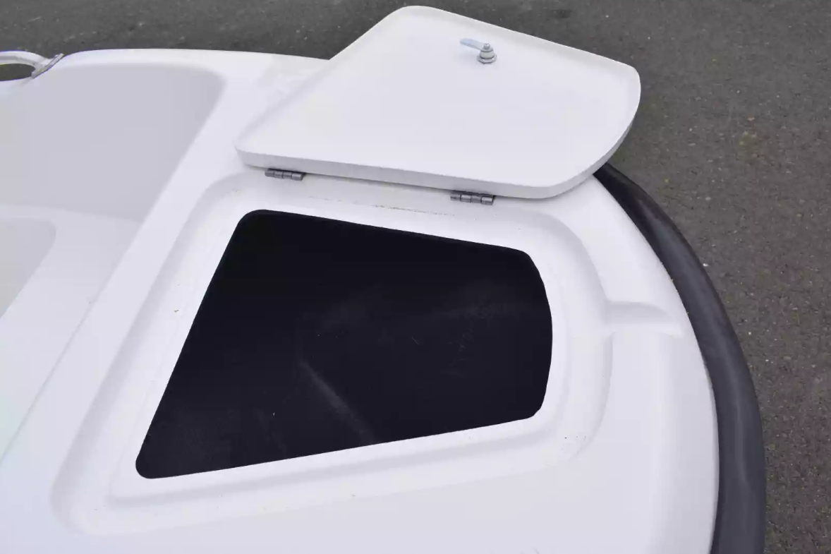 Стеклопластиковая лодка Пингвин New (тримаран) в Томске