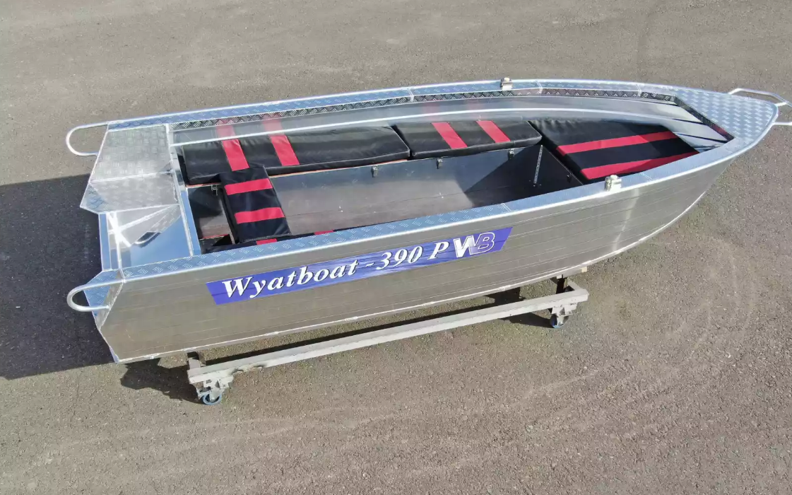 Алюминиевая лодка Wyatboat-390РМ увеличенный борт в Томске
