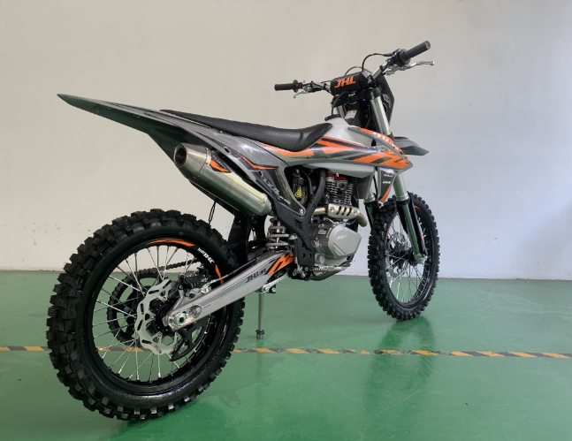 Мотоцикл JHLMOTO JHL LX4 CB300RL (175FMN) в Томске