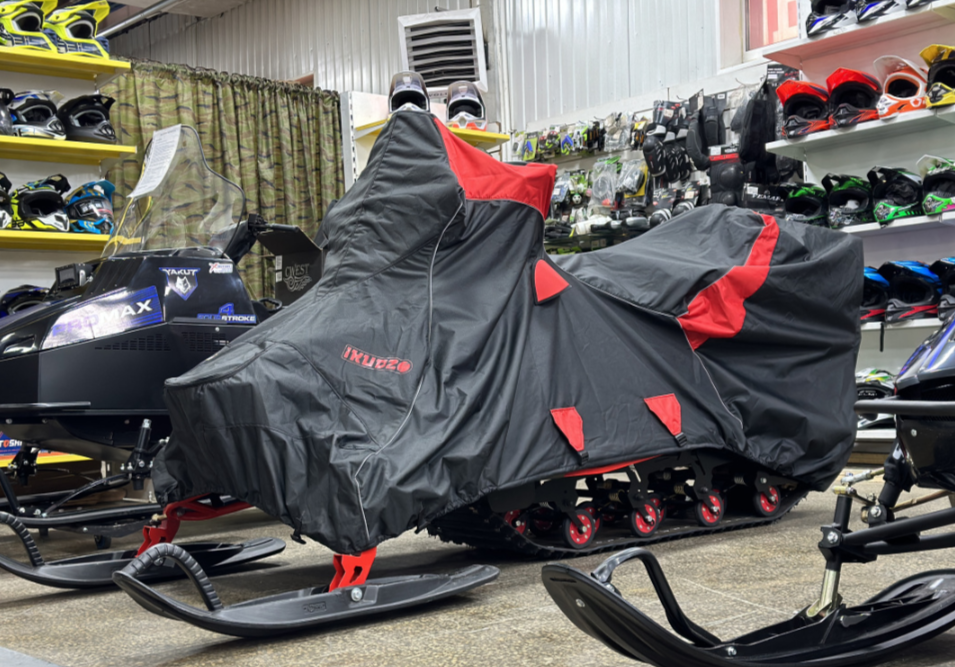 Чехол транспорт. снегохода IKUDZO HUNTER черно-красный Оксфорд ПРЕМИУМ качества с лого IKUDZO в Томске