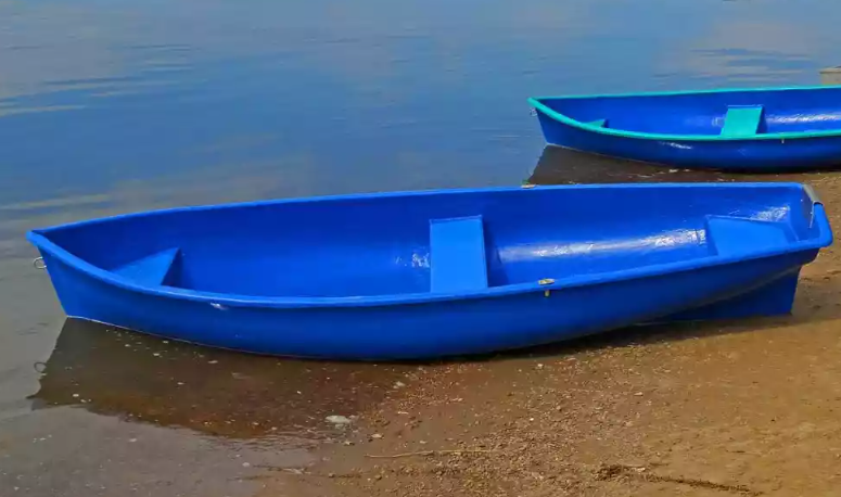 Стеклопластиковая лодка Омуль в Томске