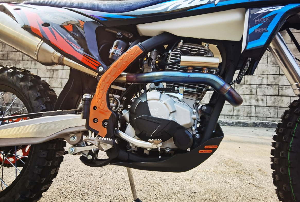 Мотоцикл JHLMOTO JHL Z3 CB250 (172FMM-3A) в Томске