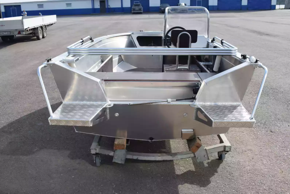 Алюминиевая лодка Неман-400 С в Томске