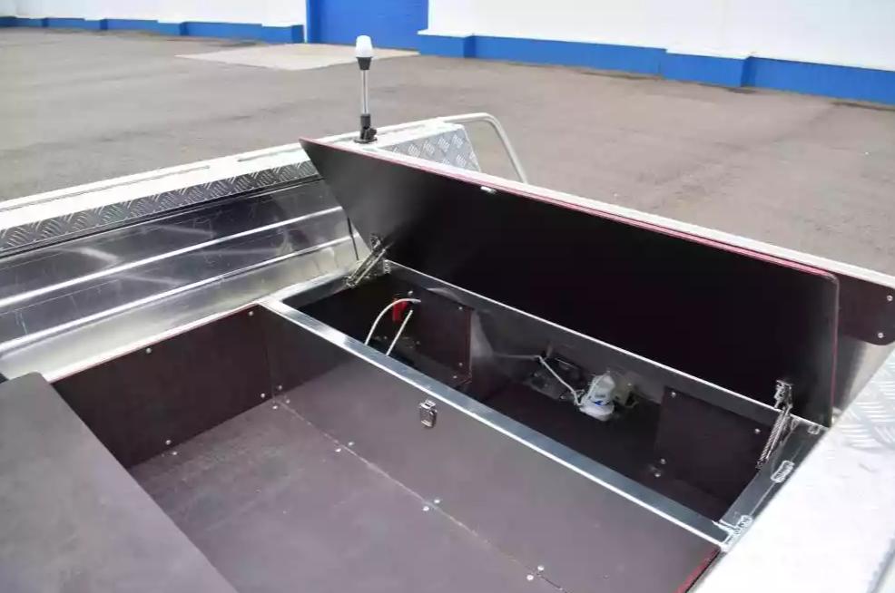 Алюминиевая лодка Wyatboat-390 DCM Увеличенный борт в Томске