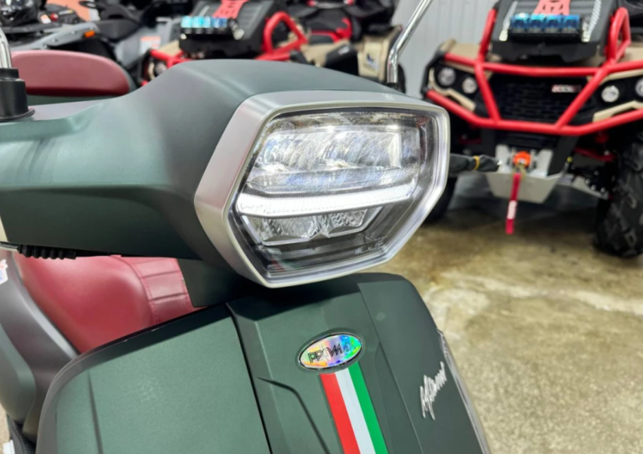 Скутер PROMAX Miami 240 (49) в Томске