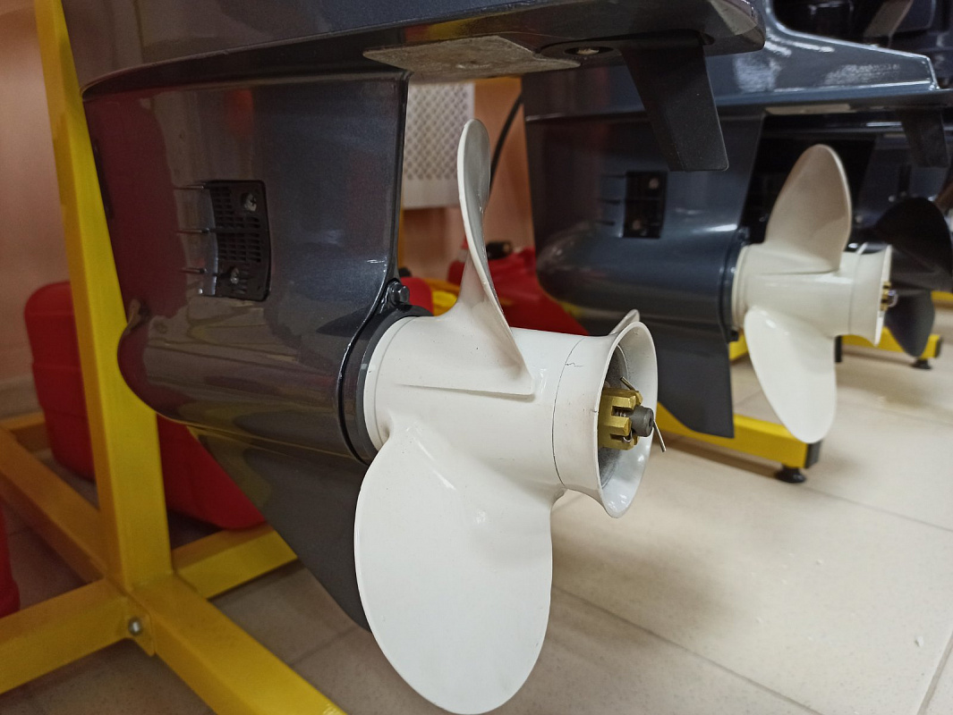 Лодочный мотор BREEZE T30S (2х тактный) в Томске