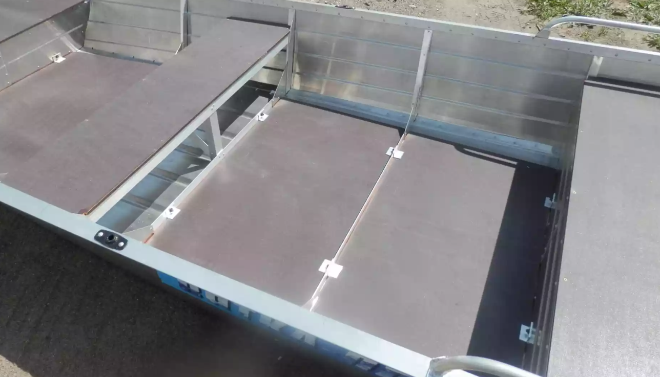 Алюминиевая лодка Вятка-Профи 32 в Томске