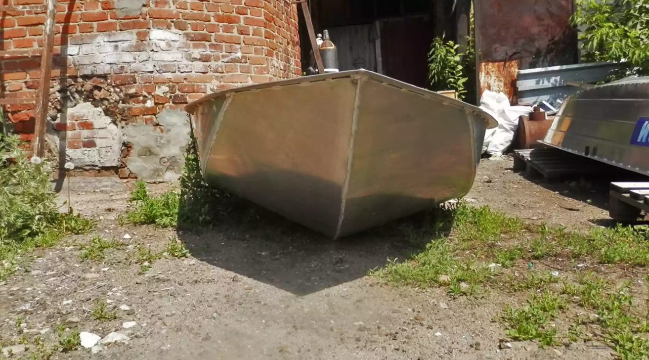 Алюминиевая лодка Вятка-Профи Вариант в Томске