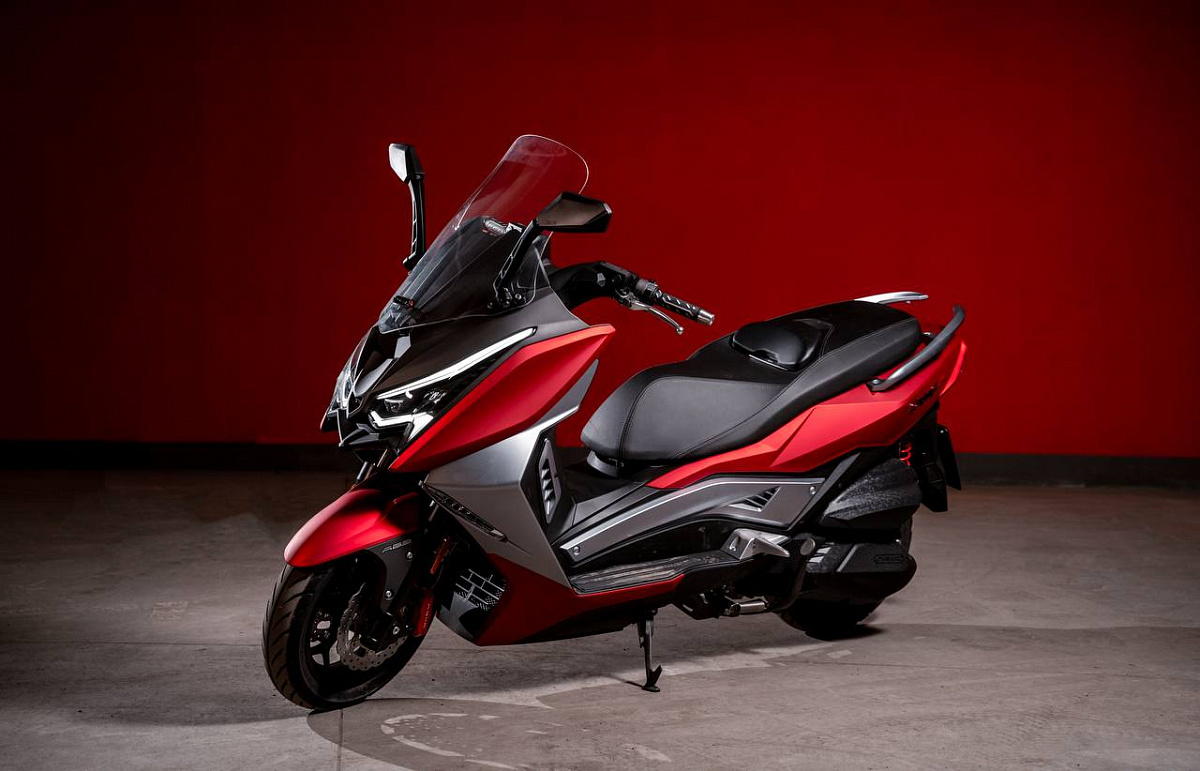 МАКСИСКУТЕР ARIIC 318 в Томске