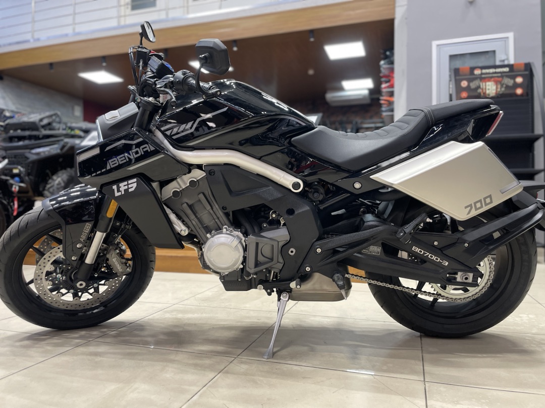 Мотоцикл Benda LFS 700 в Томске