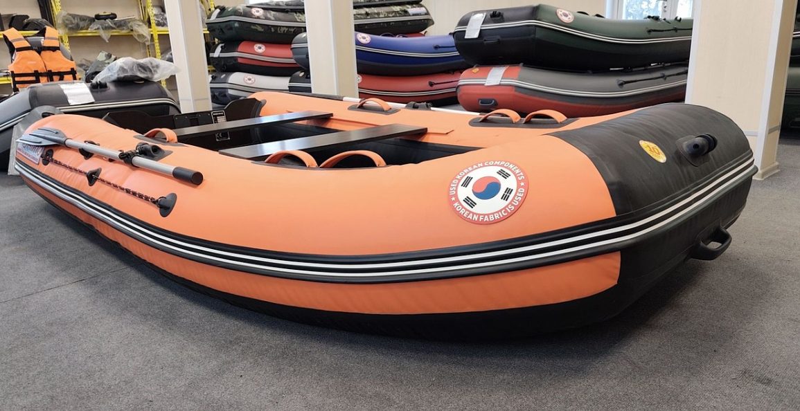 КОМПЛЕКТ ЛОДКА MISHIMO LITE 315 + МОТОР 5л.с в Томске