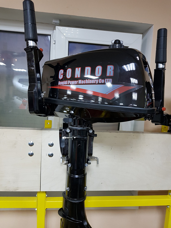 Лодочный мотор Condor T5HS без бака 12 л. в Томске