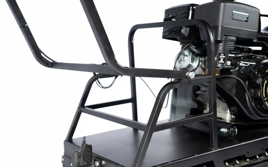 Мотобуксировщик БУРЛАК-M2 LFK 20 л.с. Промысловик в Томске