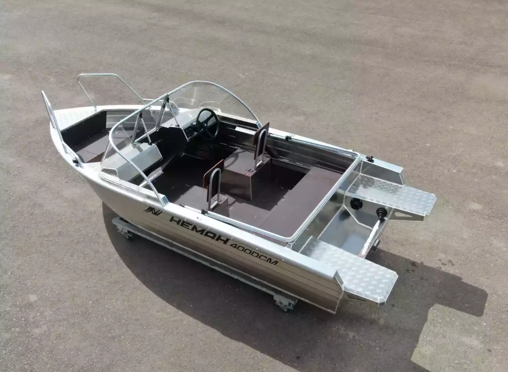 Алюминиевая лодка  Неман-400 DCM NEW в Томске
