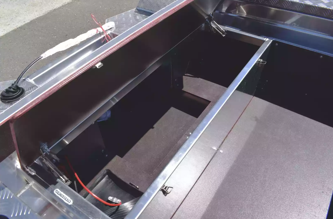 Алюминиевая лодка Wyatboat-390 DCM в Томске