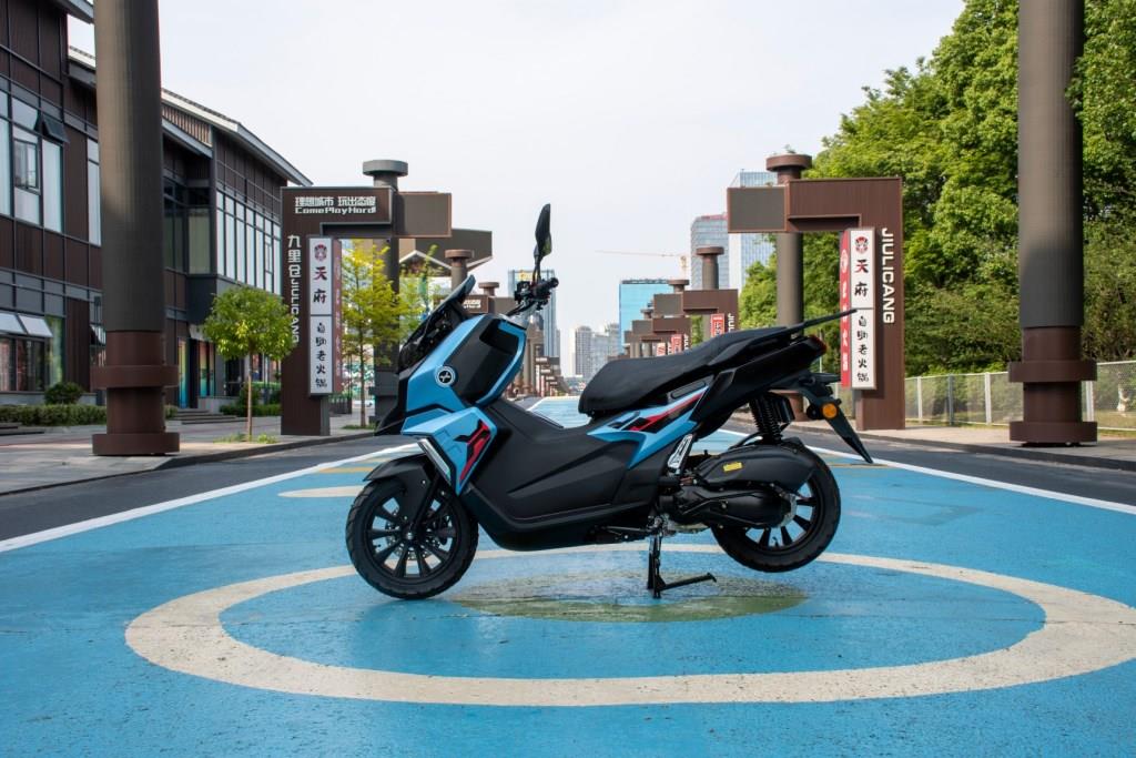 Скутер PROMAX BMW C250X в Томске