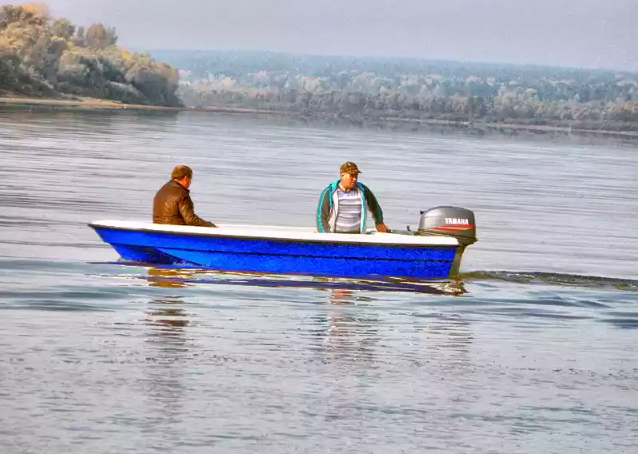 Стеклопластиковая лодка Wyatboat 430 тримаран в Томске