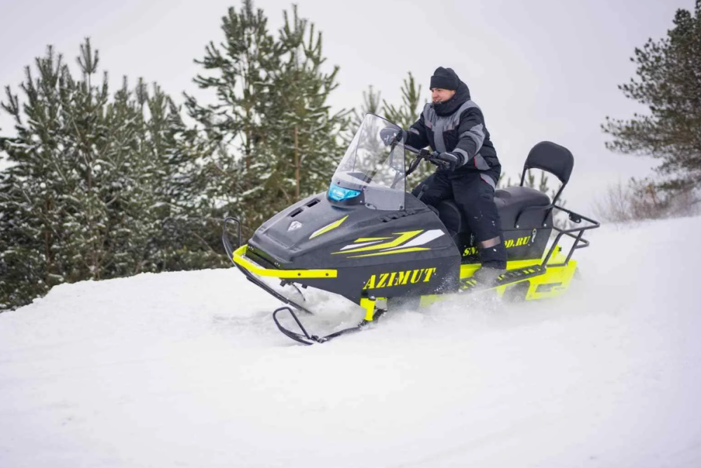 Миниснегоход Бурлак Азимут 24 л.с. , эл.запуск, реверс, тормоз гидравл, капот черный в Томске