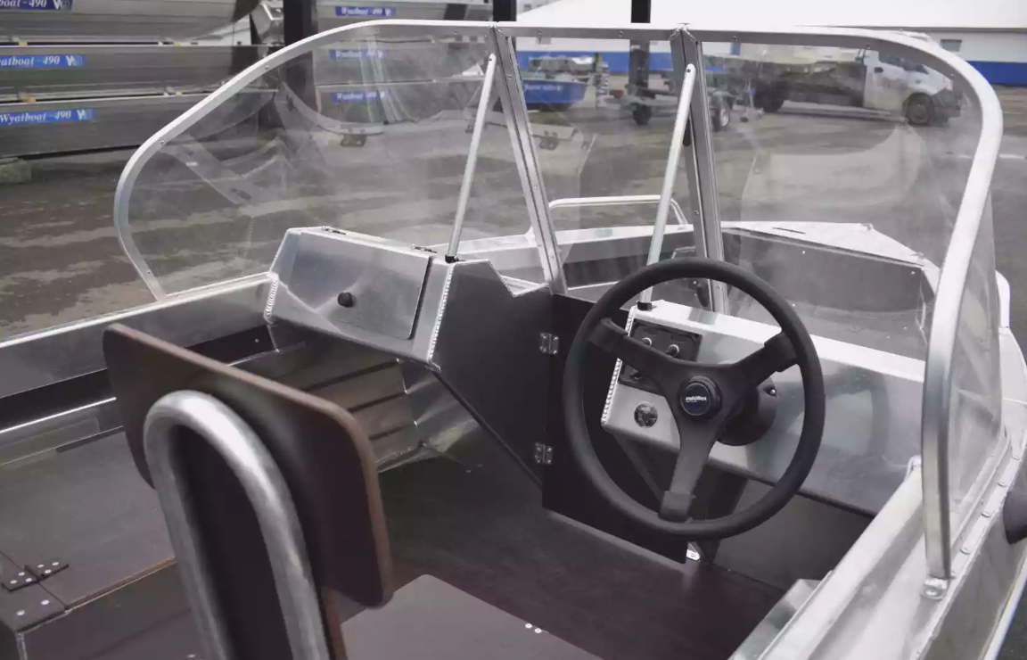 Алюминиевая лодка  Neman-400 DC в Томске