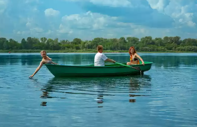 Стеклопластиковая Лодка Голавль в Томске