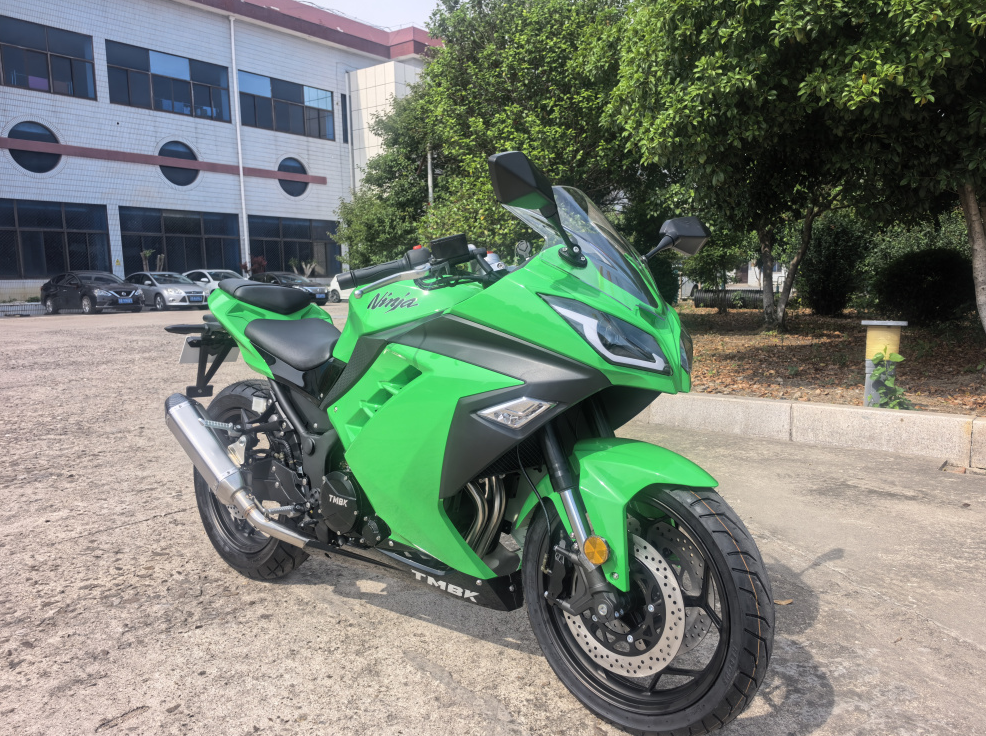 Мотоцикл TMBK Ninja 400cc в Томске