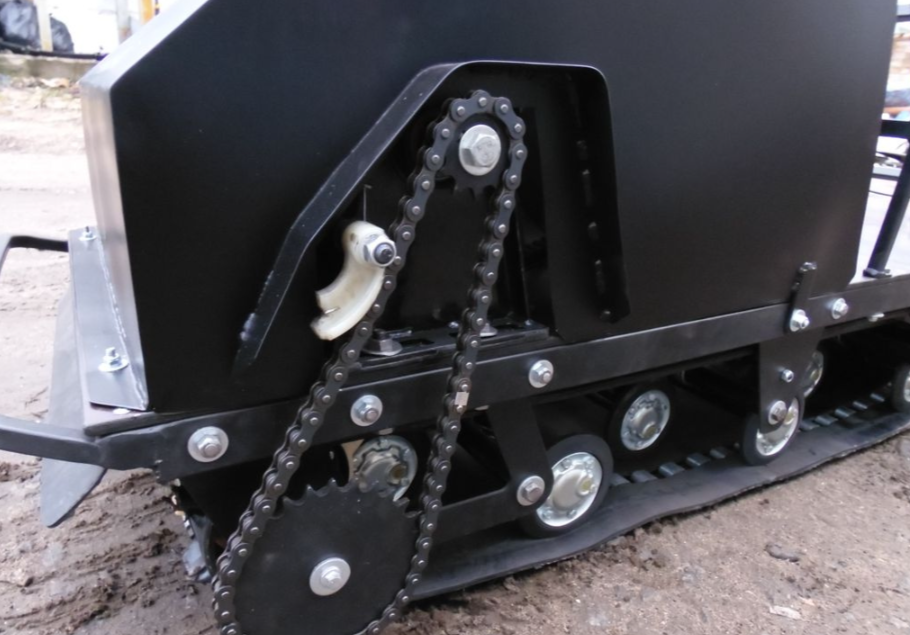 Мотобуксировщик AhtaR Зима 15 л/с с вариатором в Томске