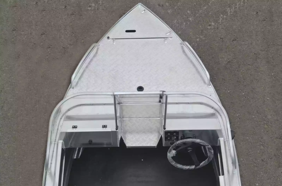 Алюминиевая лодка  Neman-400 PRO в Томске