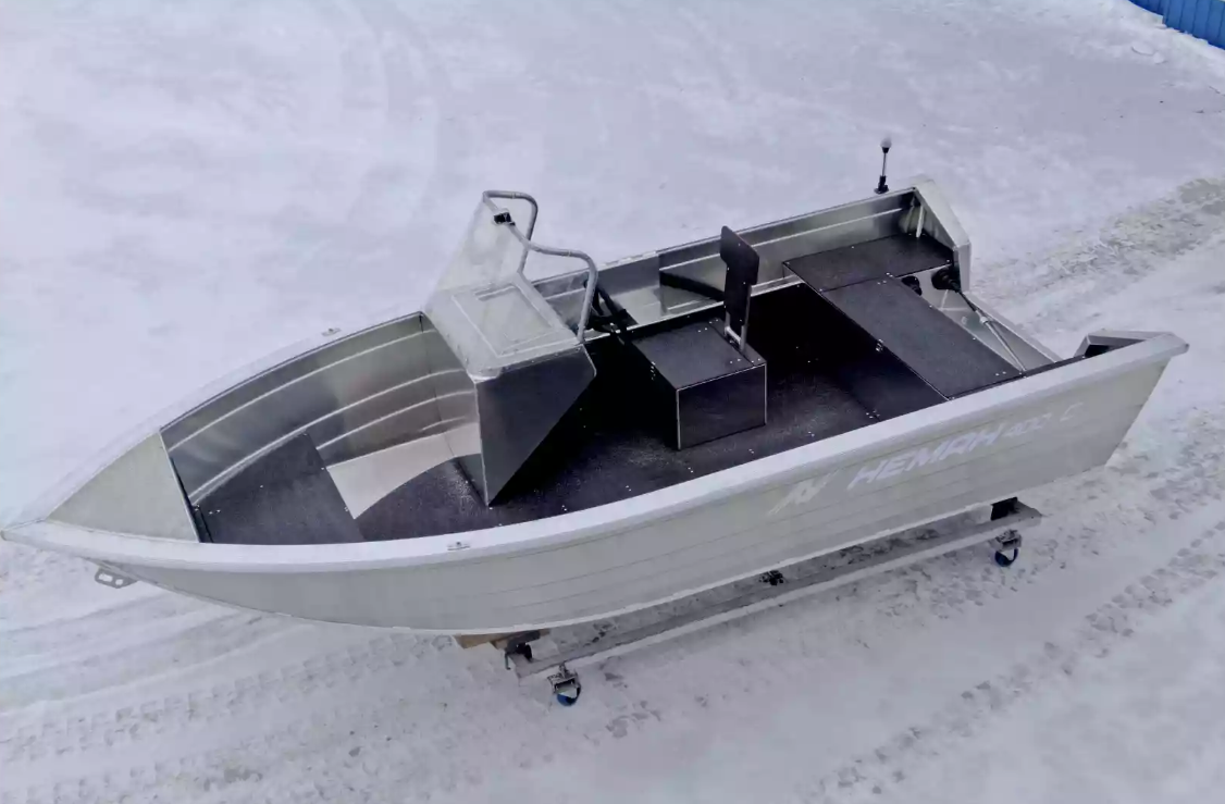 Алюминиевая лодка Неман-400 С в Томске