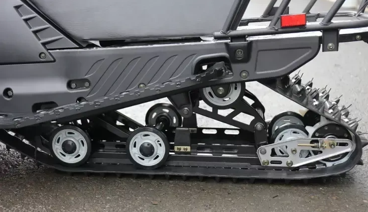 Снегоход ULAR 220 в Томске