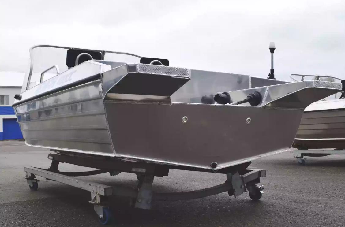 Алюминиевая лодка  Neman-400 DC в Томске