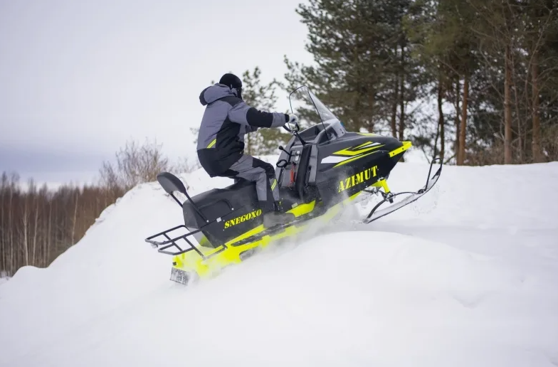 Миниснегоход Бурлак Азимут 20 л.с.  Б/У в Томске