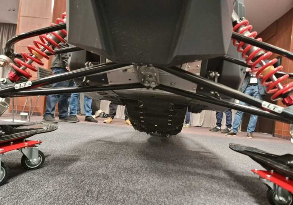 Снегоход AODES Siberiacross 1000 SWT 600mm LCD 6.8 в Томске