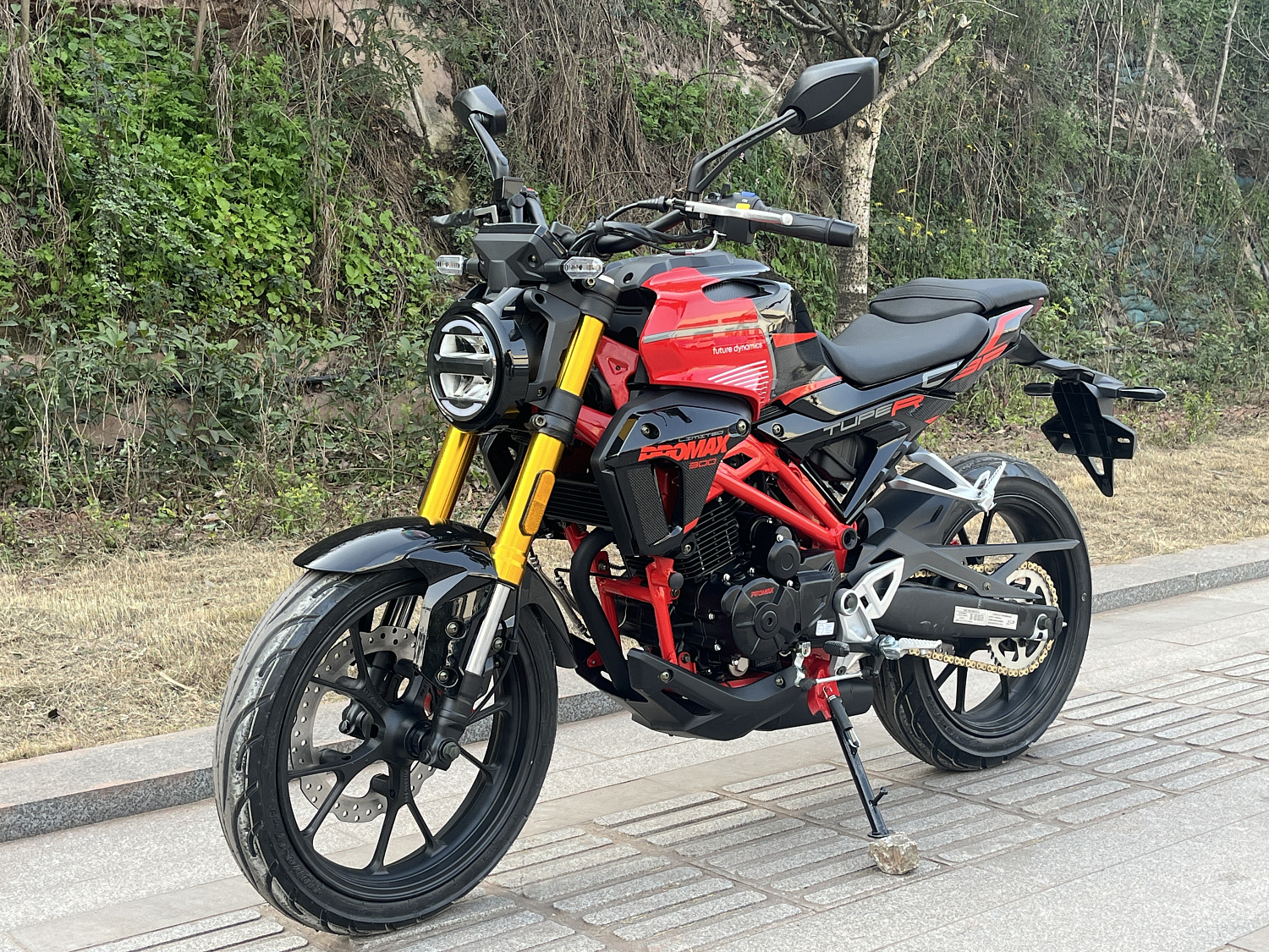 Мотоцикл PROMAX CB300 в Томске