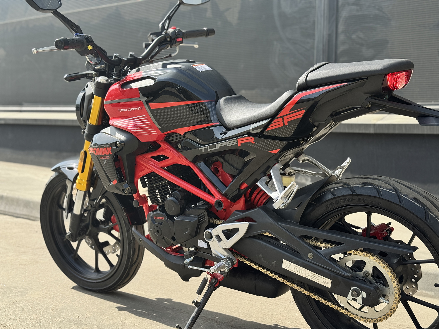 Мотоцикл PROMAX CB300 в Томске