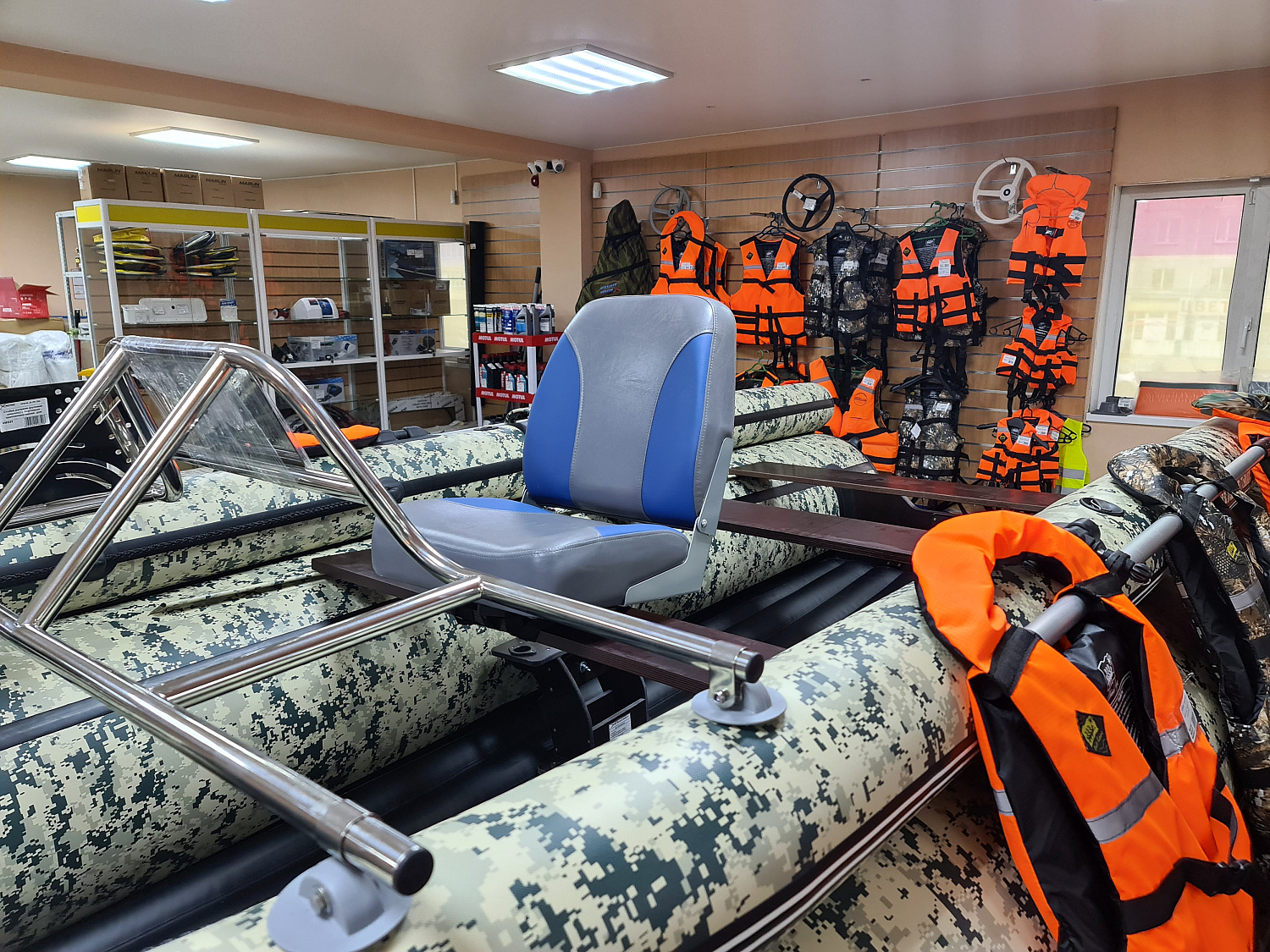 КРЕСЛО МЯГКОЕ РАСКЛАДНОЕ С ПОВОРОТНЫМ МЕХАНИЗМОМ ДЛЯ ЛОДОК в Томске