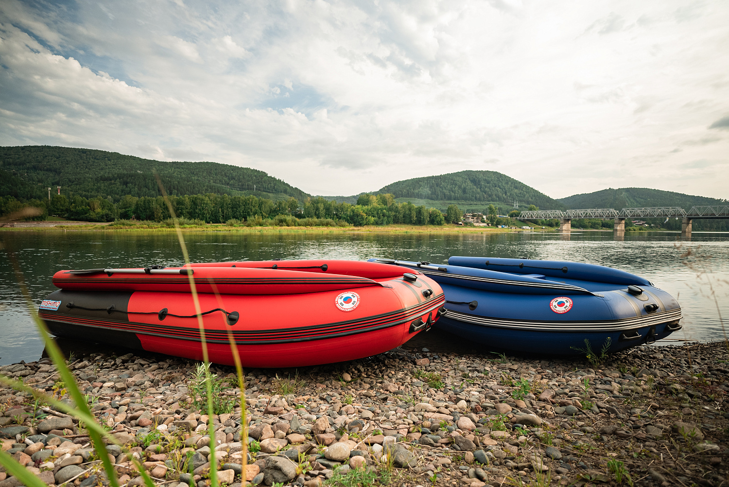 Лодка MISHIMO RIVER FJET PRO 430  под водомет в Томске