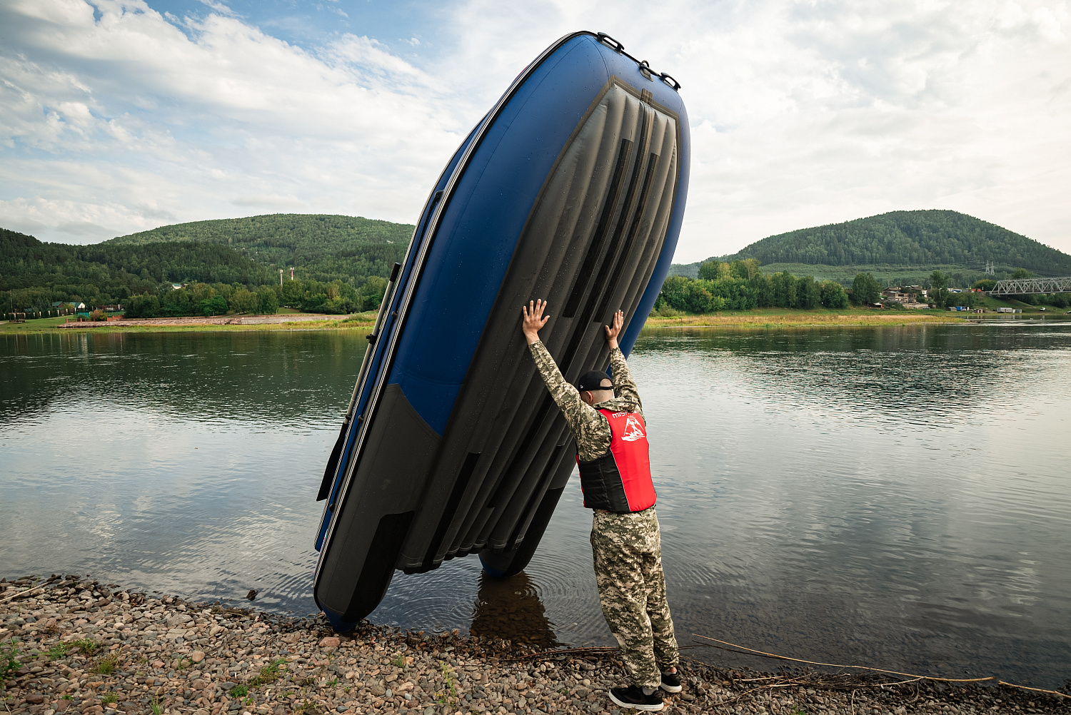 Лодка MISHIMO RIVER FJET PRO 430  под водомет в Томске